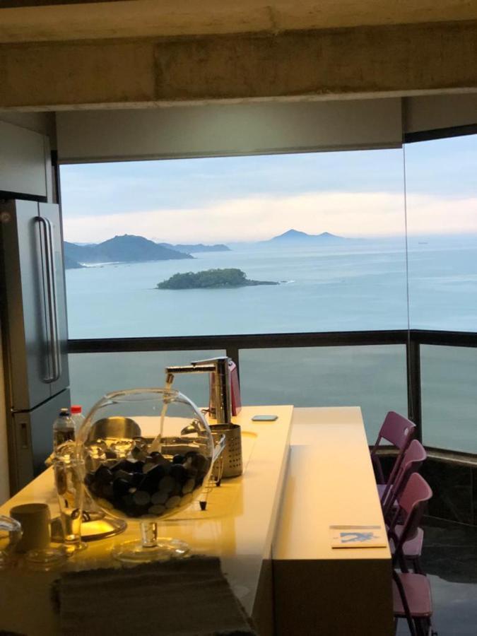 4 Quartos Beira Mar Apartamento *