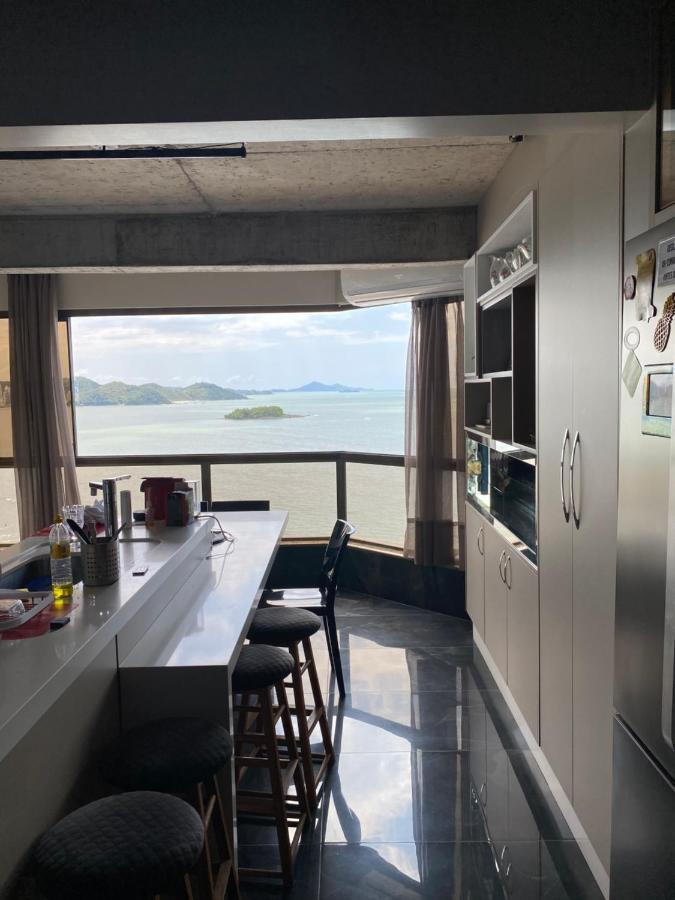 Apartamento 4 Quartos Beira Mar